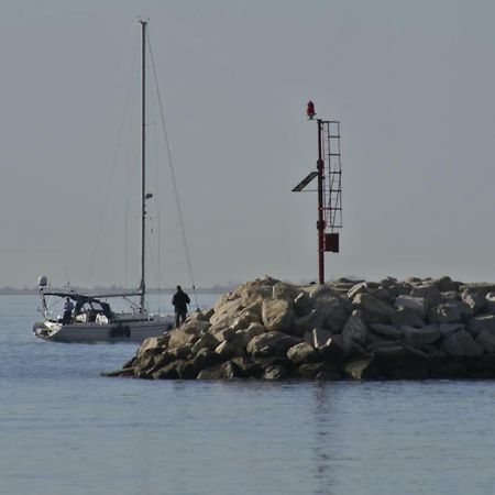 70 Sq M Apartment At Saint Martin'S Harbour Mali Lošinj Eksteriør billede